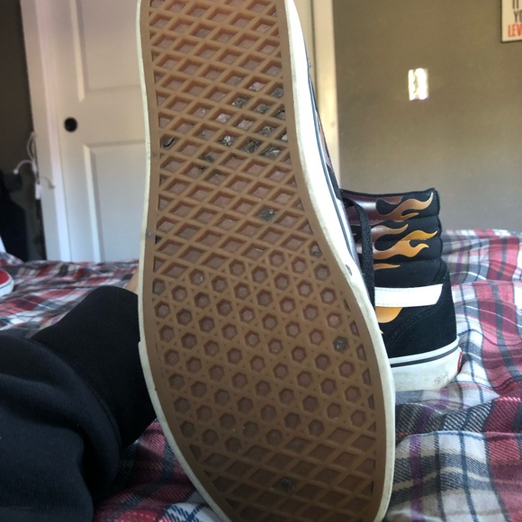 Men’s Vans High Tops - Picture 4 of 5